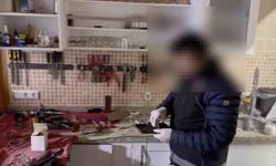 Ev, DEAŞ bağlantılı silah imalathanesi çıktı: Kokain ve yüzlerce silah parçası yakalandı