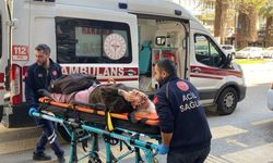 Evde düşerek yaralanan yaşlı kadının imdadına ekipler yetişti