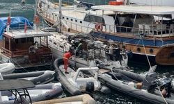 Fethiye'de göçmen kaçakçılığı yapılan tekne yandı