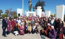 Fethiye'de Kadınlar, günlerini oynayarak kutladı