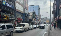 Gazipaşa Caddesi'nde hatalı parklara sürücüler isyan etti