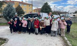 Gediz'de minik eller geleceğe nefes oluyor