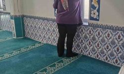 Germencik'te vatandaşların ibadeti için camilerde temizlik sürüyor