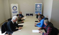 Görme engeliler Braille alfabesi öğreniyor