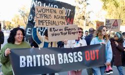 Güney Kıbrıs'ta fırlatma rampası protestosu