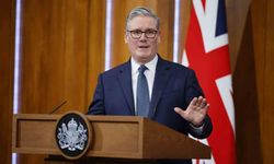 İngiltere Başbakanı Starmer, Katar'a ilave savaş uçağı gönderileceğini açıkladı