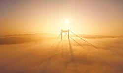 İstanbul Boğazı'ndaki sis manzarası mest etti