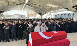 İstanbul'daki kazada şehit olan polis memuru son yolculuğuna uğurlandı