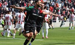 Karşıyaka'da Ömer Faruk 9 maçta 9 gol attı