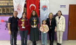 Kars'ta 'Kadınlar Satranç İl Birinciliği Turnuvası' tamamlandı