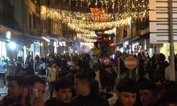 Kilis'te iftar sonrası Cumhuriyet Caddesi hareketlendi