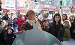 Kocaelispor'dan Kadınlar Günü'nde hediye çarkı etkinliği