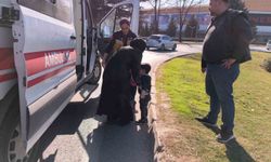 Kontrolden çıkan motosiklet devrildi : 4 yaralı