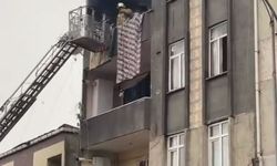 Küçükçekmece'de korkutan yangın: 5 kişi dumandan etkilendi