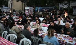 Kuşadası'nda Ramazan ayının bereketi paylaştıkça çoğalıyor