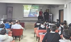 Kütahya Şehit Selim Cansız Anadolu İmam Hatip Lisesi'nde TEKNOFEST heyecanı