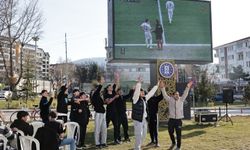 Kütahyalılar, Kütahyaspor'un zaferini dev ekrandan izledi