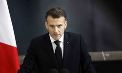 Macron ve Pezeşkiyan telefonda görüştü