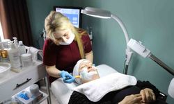 Marmaris'te kadın saha personeline ücretsiz cilt bakımı