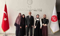 Mersin'de 6 ayda hafız olan 4 öğrenci altınla ödüllendirildi