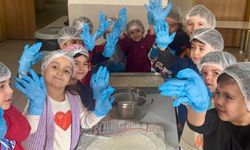 Muğla'da minik öğrenciler güllaç yapmayı öğrendi