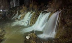 Muradiye Şelalesi mevsimlerin ötesinde bir güzellik