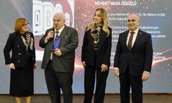Musa Özgüçlü'ye 'Sağlığa En Büyük Yatırım Yapan Hayırsever' ödülü