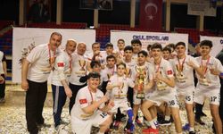 Niğde'de hentbol şöleni büyük heyecanla sona erdi