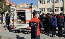 Okulda gerçeği aramayan deprem tatbikatı