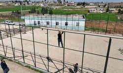 Olukyanı ve Payamlı halı sahaları tamamlanıyor