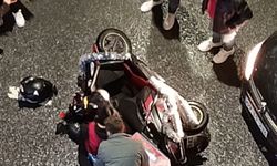 Otomobille çarpışan motosikletli kurye yaralandı