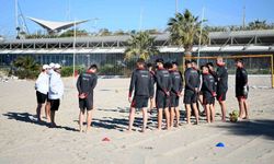 Plaj Futbolu Milli Takımı kamp için Kuşadası'nda