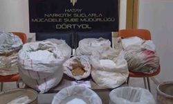 Portakal bahçesinde gerçekleşen uyuşturucu alışverişine polis ekiplerinden baskın: 175 kilogram kimyasal uyuşturucu ham maddesi ele geçirildi