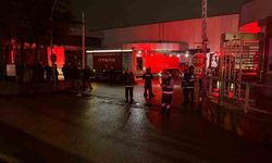 Raf imalatı yapılan fabrika alevlere teslim oldu