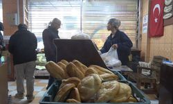 Ramazan ayında zam yapmayan fırıncı ekmeği ve pideyi 10 TL'den satıyor