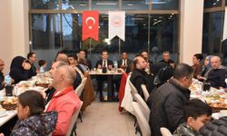 Salihli Kaymakamı Güldoğan, iftarını Roman vatandaşlarla açtı