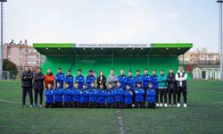 Şehitkamil Belediyespor U14 Takımı Türkiye Şampiyonası için Şanlıurfa'ya uğurlandı