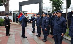 Şener, bayramda görev başındakileri ve şehit ailelerini unutmadı