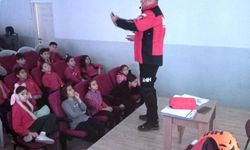 Simav'da öğretmen ve öğrencilere Okul Afet Farkındalık eğitimi verildi