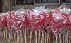 Sivas'ta Ramazanın habercisi horoz şekerler tezgahlara döndü