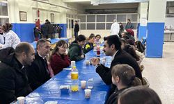 Susuz Kaymakamı Tutal, öğrencilerle iftarda buluştu