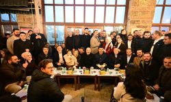 Tarihi Abdal Meydanı'nda binler sahur sofrasında buluştu: Varank'tan birlik mesajı