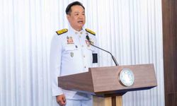 Tayland Kralı, yeni hükümet kabinesini onayladı