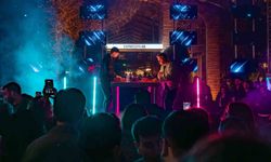 Tonic Walter, Espressolab Roastery'de sahne aldı