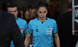 Trendyol Süper Lig: Göztepe: 1 - Alanyaspor: 1 (İlk yarı)