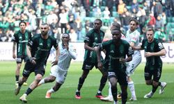 Trendyol Süper Lig: Kocaelispor: 0 - Konyaspor: 0 (İlk yarı)