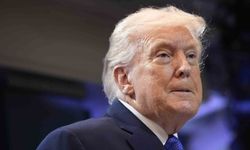 Trump: '(İran) Son birkaç saat içinde 10 adet mayın döşeme botunu veya gemisini imha ettik'