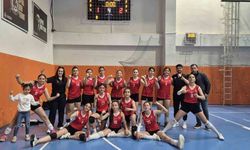 Tut Küçük Kızlar Voleybol Takımı Adıyaman il birincisi oldu
