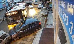 Ümraniye'de İETT otobüsü park halindeki araçlara çarptı