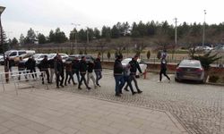 Uyuşturucu operasyonda gözaltına alınan şüphelilerden 3'ü tutuklandı